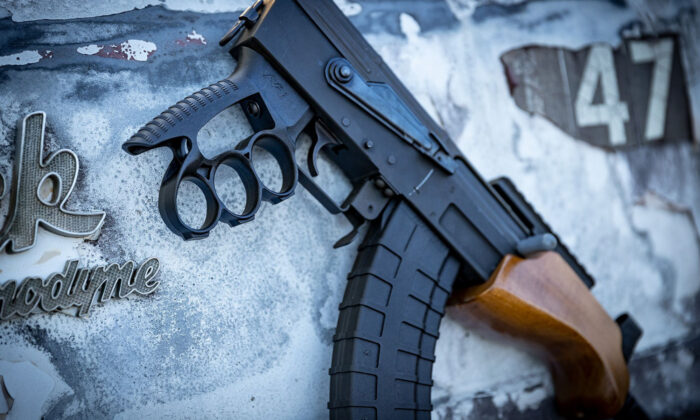 AVRi AK Knuckle Handgrip